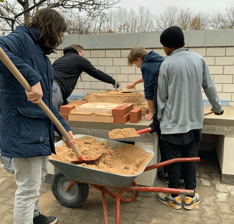 Projekttage Bau eines Pizzaofens an der Mittelschule Fürth-Stadeln