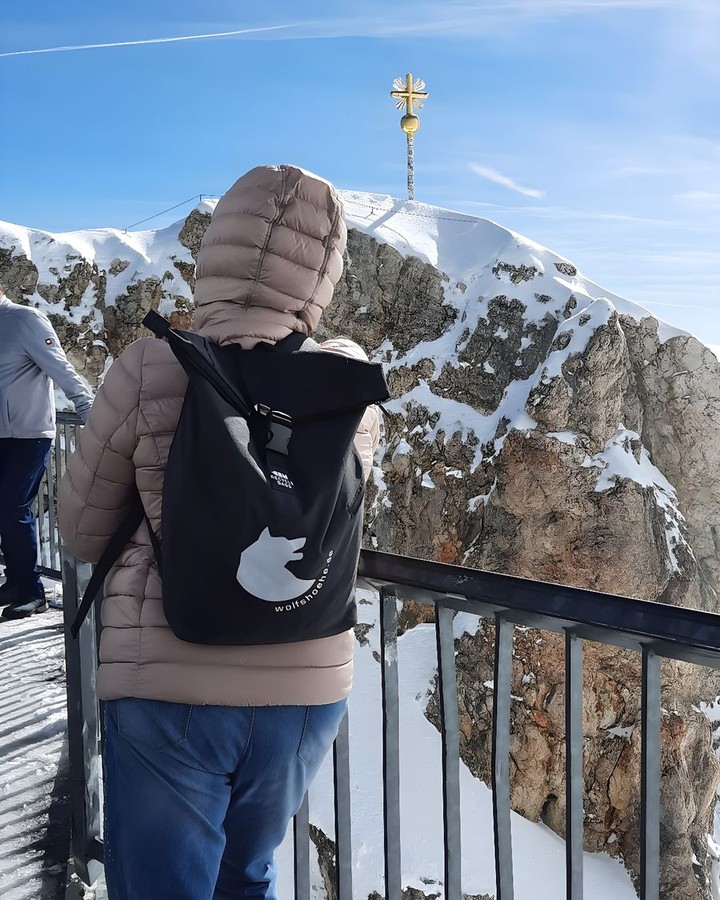 Wolfshöher Tonwerke Rucksack auf der Zugspitze