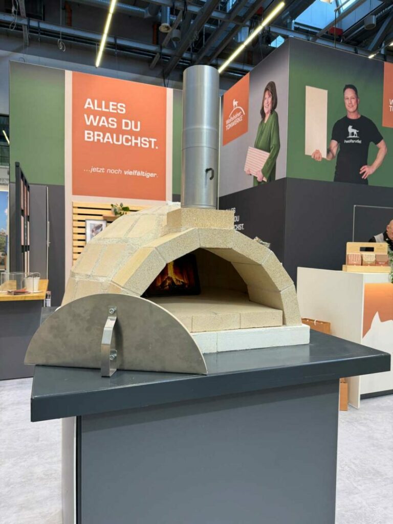 Pizzakuppel-Bausatz FAM 70 auf der Hagos Börse 2026